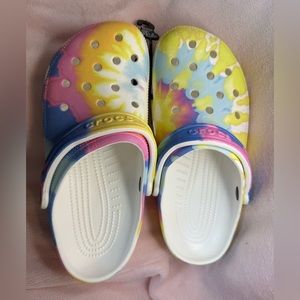 Crocs classic tie dye graphic clog M/7 W/9 NWT